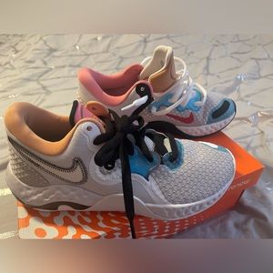 Brand New in Box!! Space Jam 2 Bugs & Lola Nike Shoes